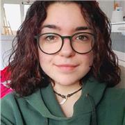 profesora de apoyo escolar en materias como ingles, plastica o medi. Niñera horario flexible, experiencia anterior con niños de di